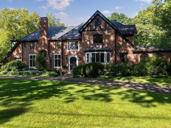Wellesley, MA 02481,165 Cliff Rd