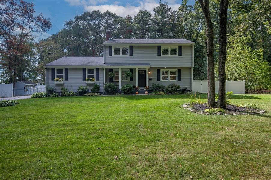 92 Dodge Hill Rd, Sutton, MA 01590