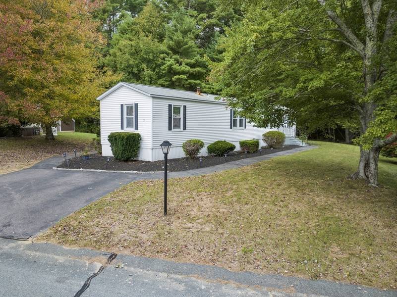 25 Mountain Ash Dr., Kingston, MA 02364