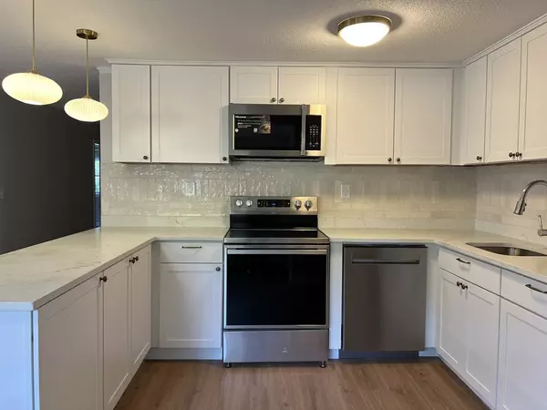 Tyngsborough, MA 01879,20 Mount Paul Rd
