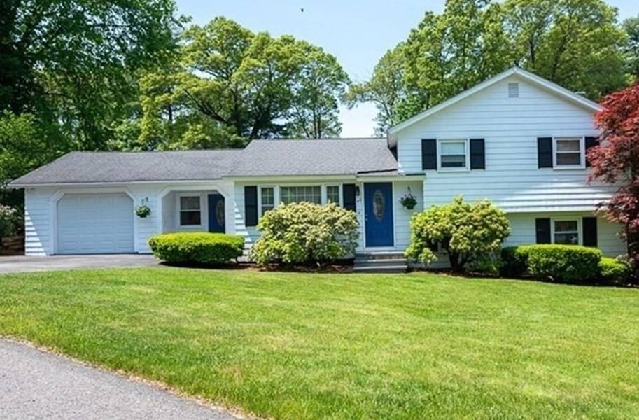 46 Richard Rd, Marlborough, MA 01752