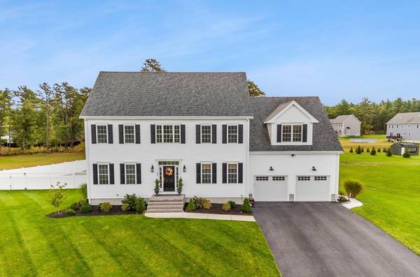 83 Box Turtle Dr, Rochester, MA 02770