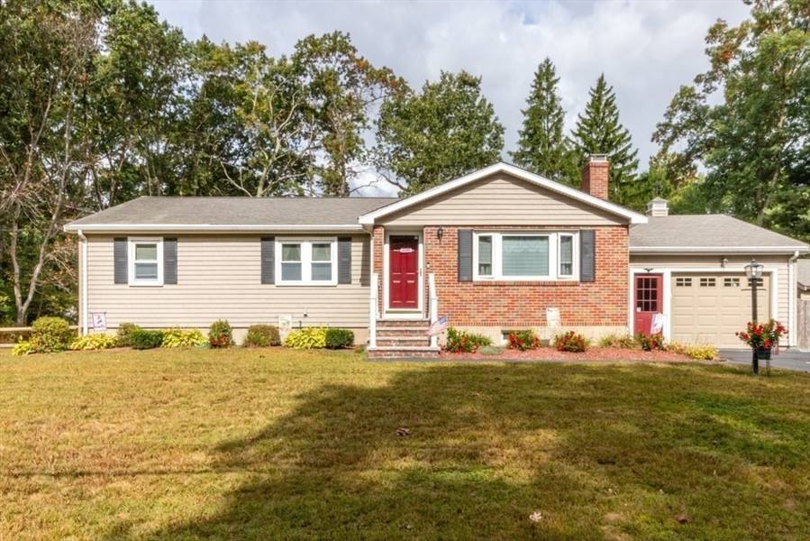 5 John Turco Dr, Walpole, MA 02081