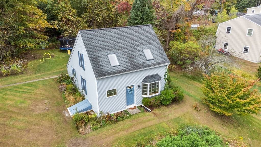 11 Derby Rd, Berlin, MA 01503