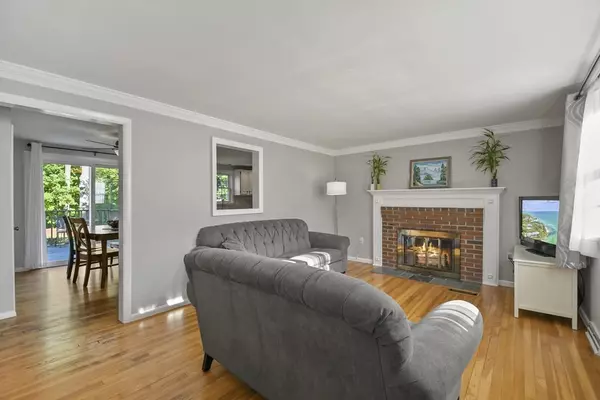 Hudson, MA 01749,7 Collins Drive