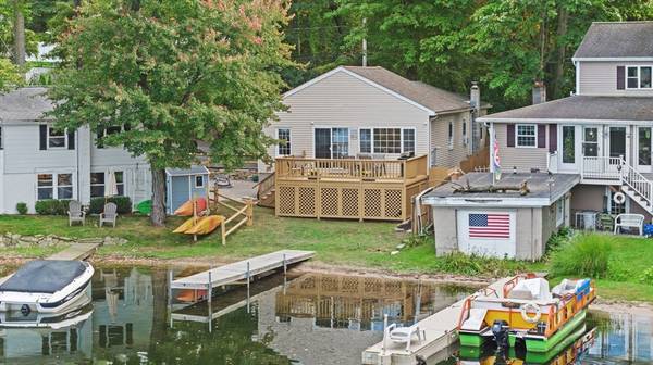 Southwick, MA 01077,27 Lakeview St