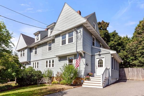 4 Lower Jones Rd,  Hopedale,  MA 01747