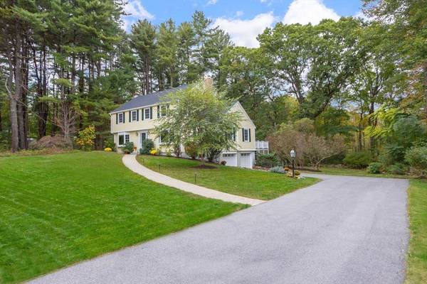 7 Countryside Rd, Natick, MA 01760