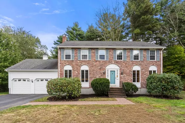 14 Oriole Road, Medfield, MA 02052