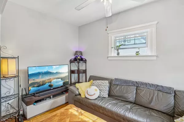 Shrewsbury, MA 01545,5 Browne Rd