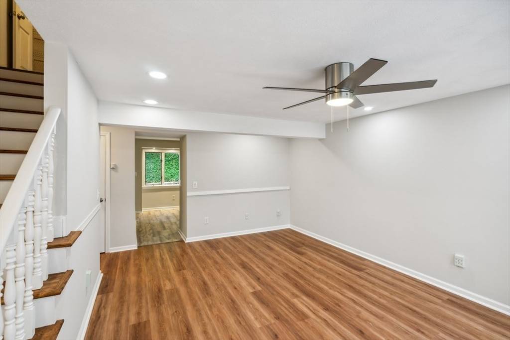 Saugus, MA 01906,59 Denver St #6