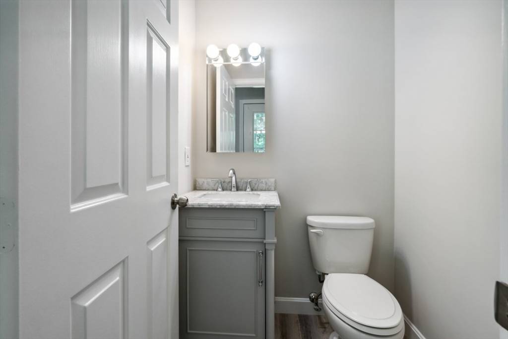 Saugus, MA 01906,59 Denver St #6