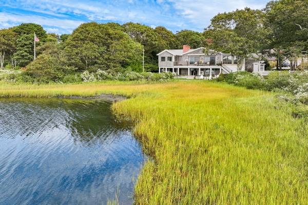 Falmouth, MA 02536,55 Bournes Pond Rd