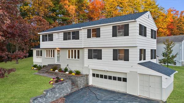 2 Conservation Ln, Westford, MA 01886