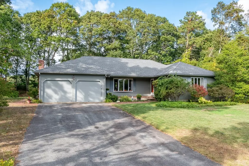 Bourne, MA 02559,4 Vesper Dr