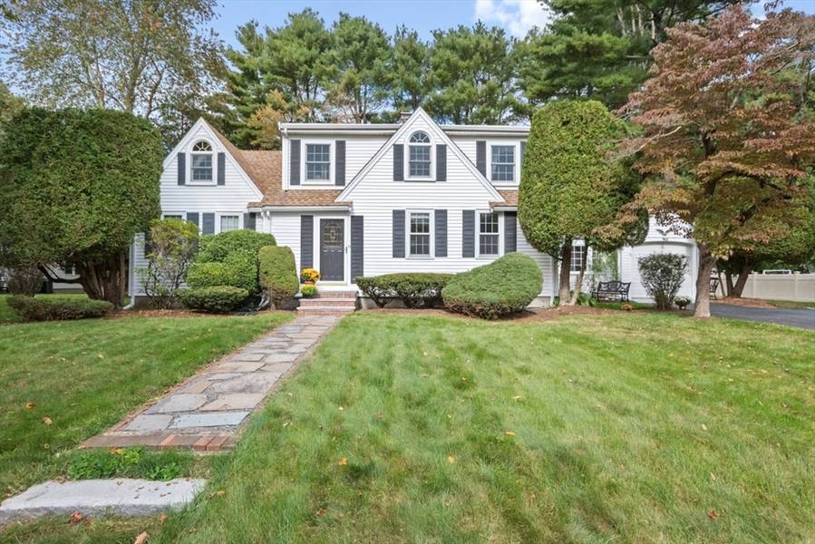 41 Wessex Dr, Westwood, MA 02090