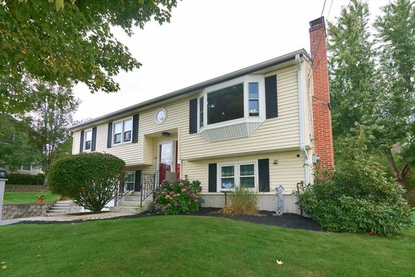 59 Long Hill Drive, Leominster, MA 01453