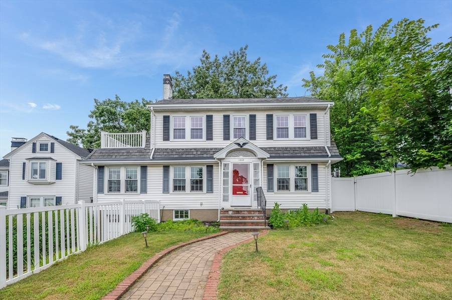 1449 Quincy Shore Dr, Quincy, MA 02169