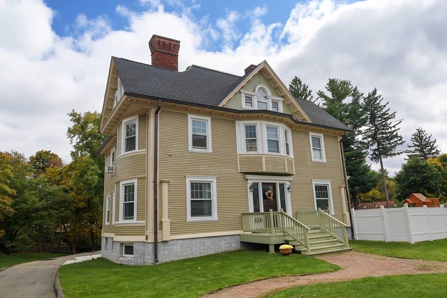 1885 Westfield St, West Springfield, MA 01089