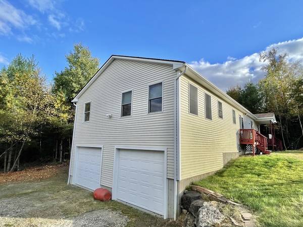 Brimfield, MA 01010,22 Hollow Rd