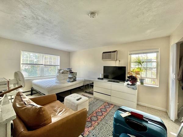 34 Clark St #9, Arlington, MA 02476