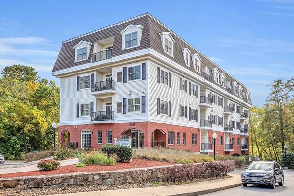 350 Greene Street #103, North Andover, MA 01845