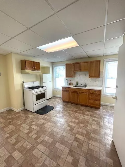 Quincy, MA 02169,32 Silver St #1