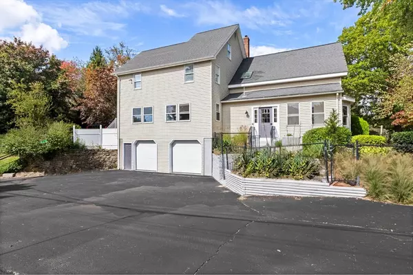 78 Tiffany St, Attleboro, MA 02703