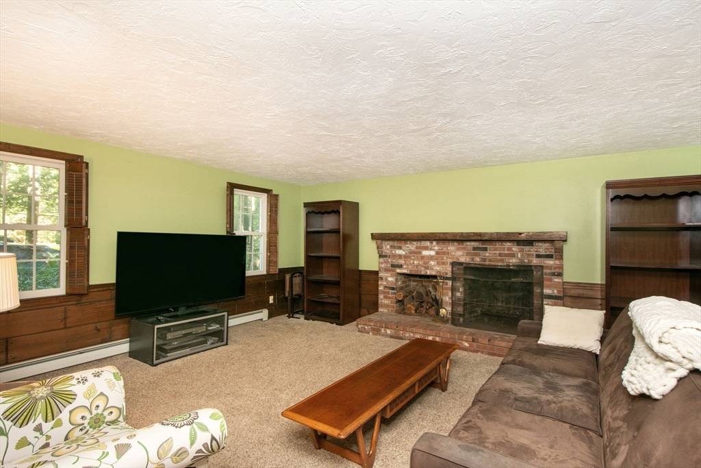Duxbury, MA 02332,141 Bolas Road