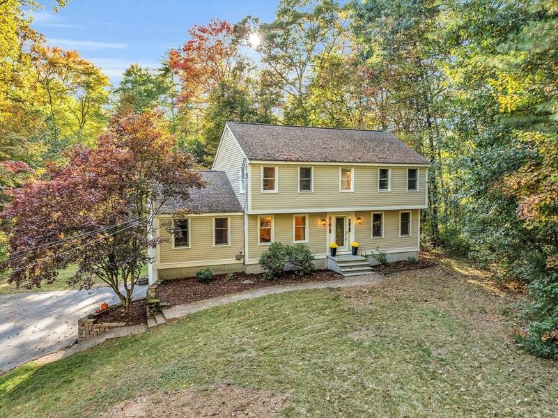 119 Mount Lebanon St, Pepperell, MA 01463