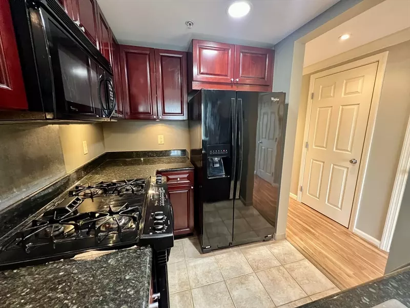 1 Nassau St #1302, Boston, MA 02111