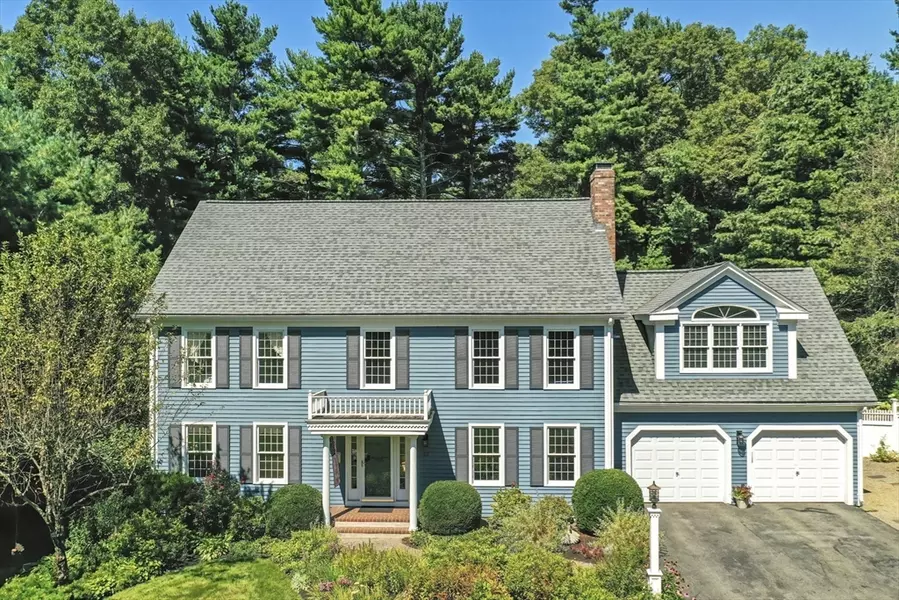 20 Laurie Lane, Wrentham, MA 02093