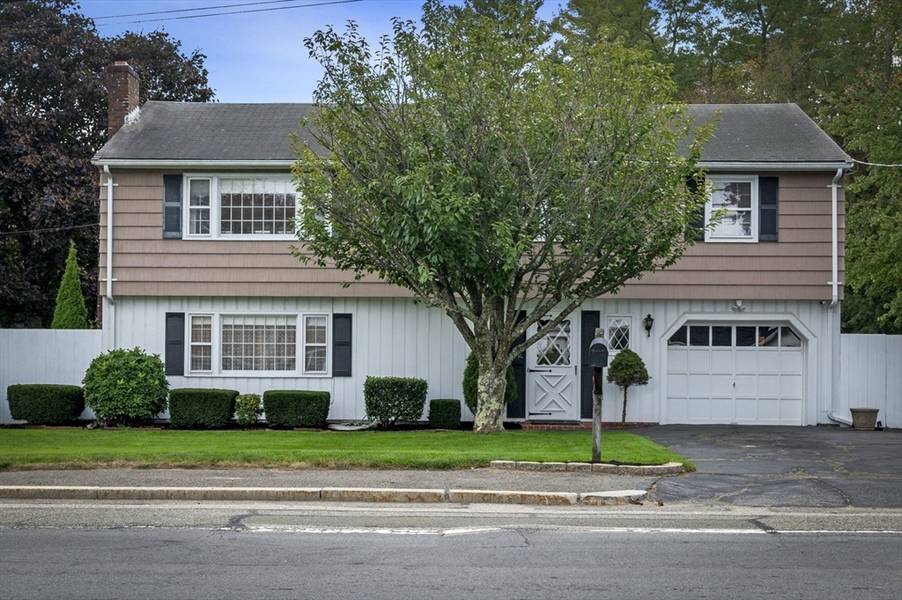 458 Lexington Street, Woburn, MA 01801