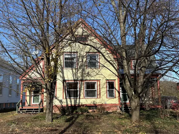 Ashfield, MA 01330,527 Main St