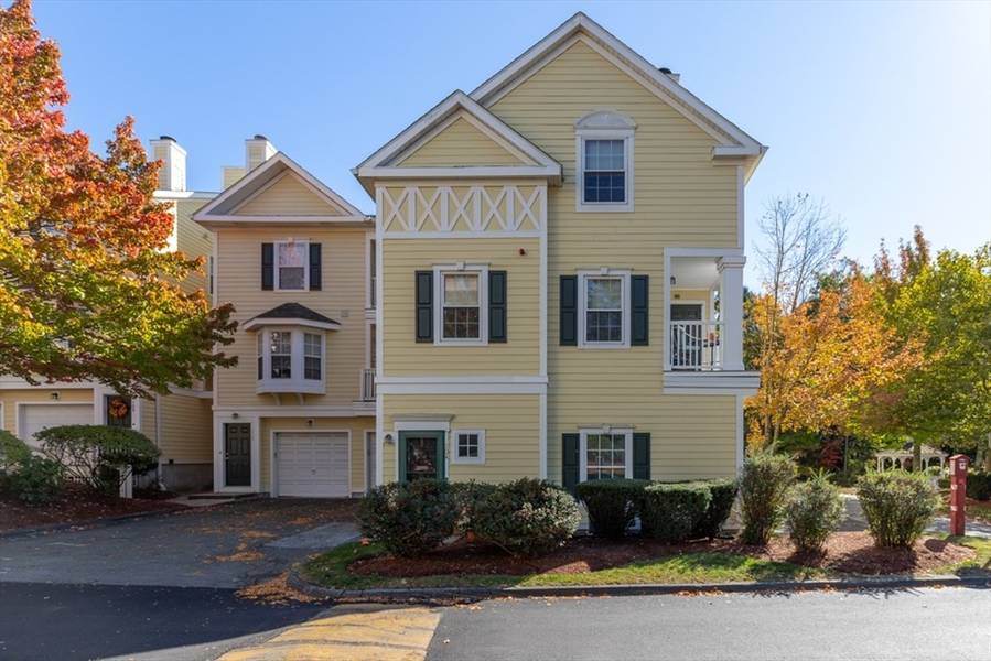 104 Gazebo Circle #104, Reading, MA 01867