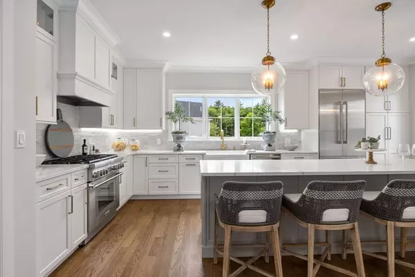 Dedham, MA 02026,118 Horrigan Drive #19