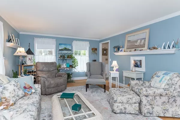 East Longmeadow, MA 01028,25 Stonehill Rd