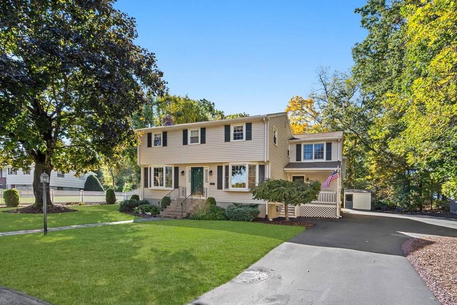 112 Garden Parkway, Norwood, MA 02062