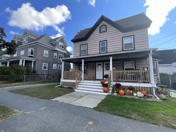 30 Richardson Ave #1, Wakefield, MA 01880