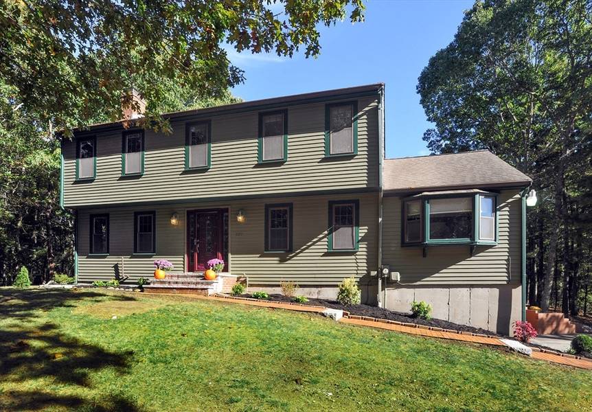 102 Pioneer Trail, Marshfield, MA 02050