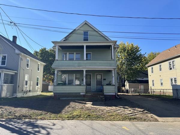 85 Charles St, Chicopee, MA 01020