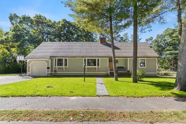 38 Phillips Road, Lynnfield, MA 01940