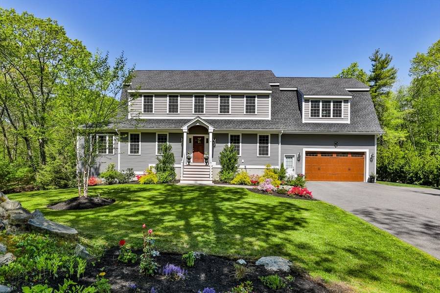 4 Spring Hill Rd, West Newbury, MA 01985