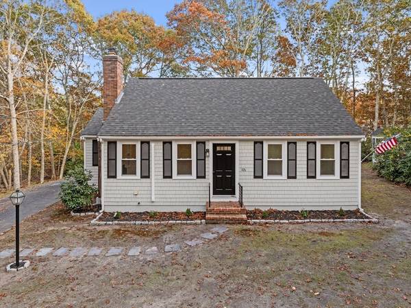 106 Traders Ln, Yarmouth, MA 02673