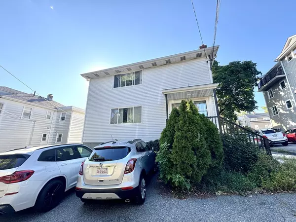 32 Lexington St #2, Watertown, MA 02472