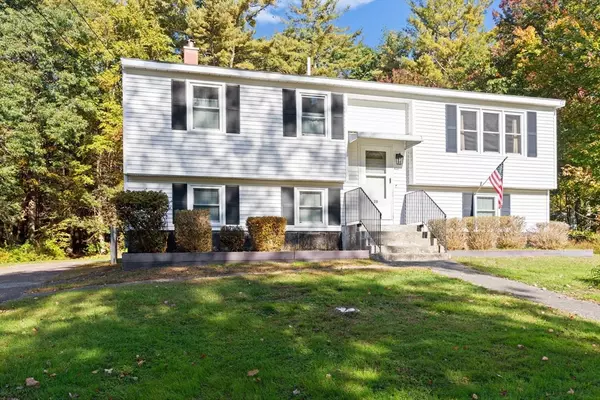 20 Bayberry Ln, Salisbury, MA 01952