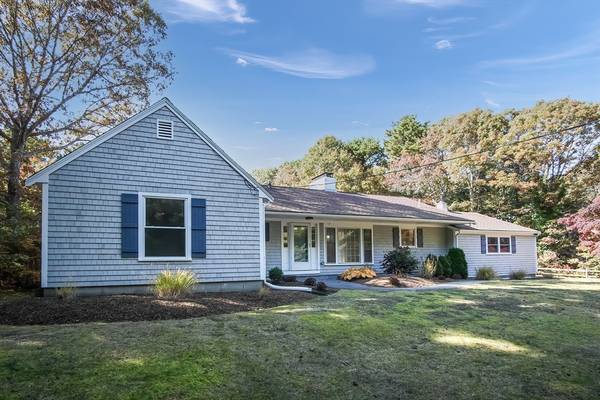 1204 Old Post, Barnstable, MA 02648