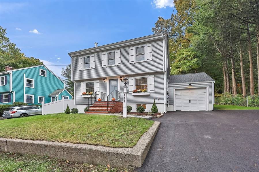 191 Beacon St, Milton, MA 02186