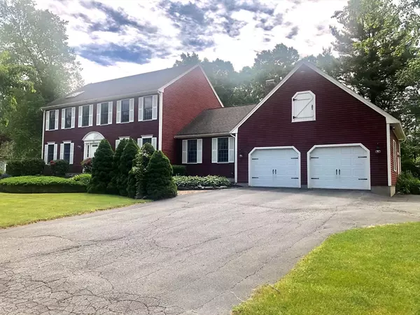 West Bridgewater, MA 02379,28 Harvestwood Dr