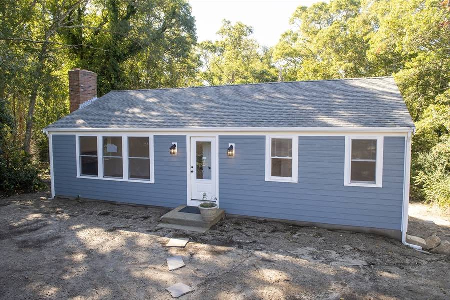 7 Warwick Way, Mashpee, MA 02649